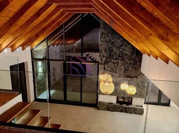 Nova kuća sa dvorištem u Zoganju