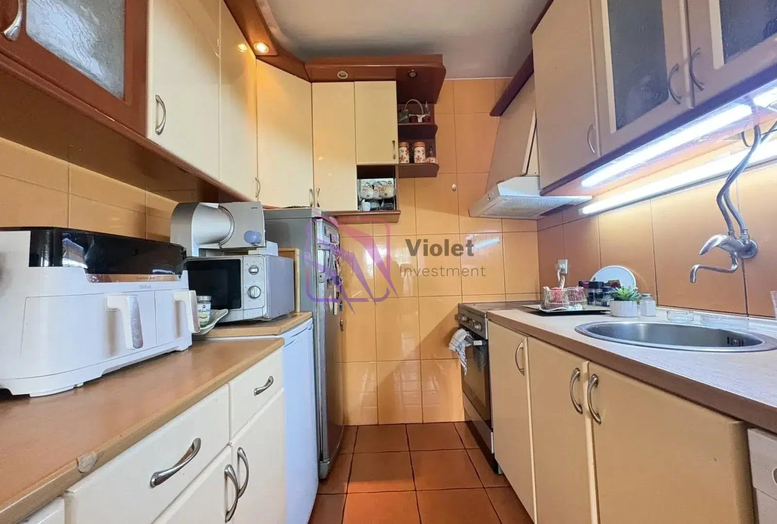 Trosoban-stan-u-Bloku-5-Podgorica-2 Trosoban stan 101 m² – Blok 5, Podgorica — fotografija 3