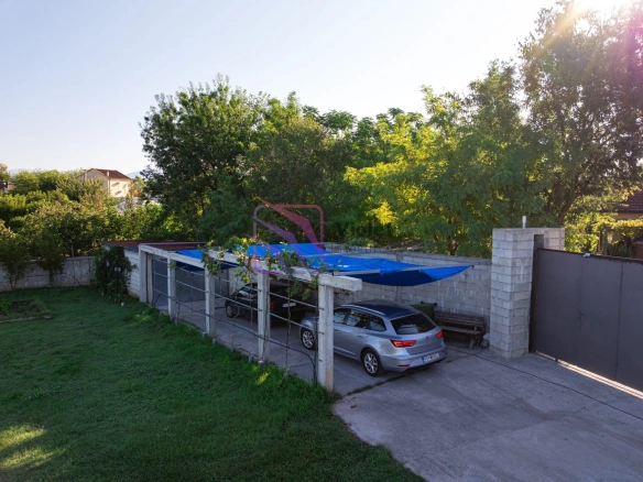 Plac 4.200 m² – Zeta, Podgorica — fotografija 2