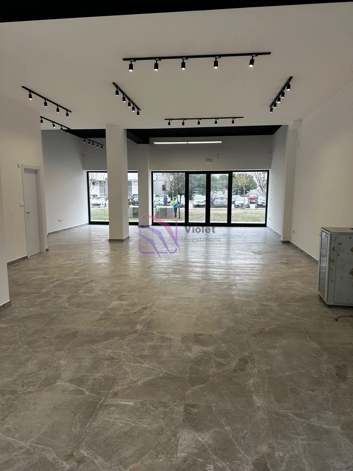 Poslovni-prostor-117-m²-u-Pobrezju-Podgorica-4 Izdavanje: Poslovni prostor 117 m² – Pobrežje, Podgorica — fotografija 5
