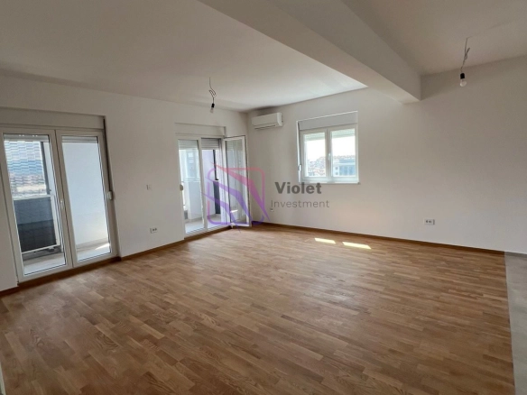 Trosoban stan 104 m² – Stari aerodrom, Podgorica — fotografija 2