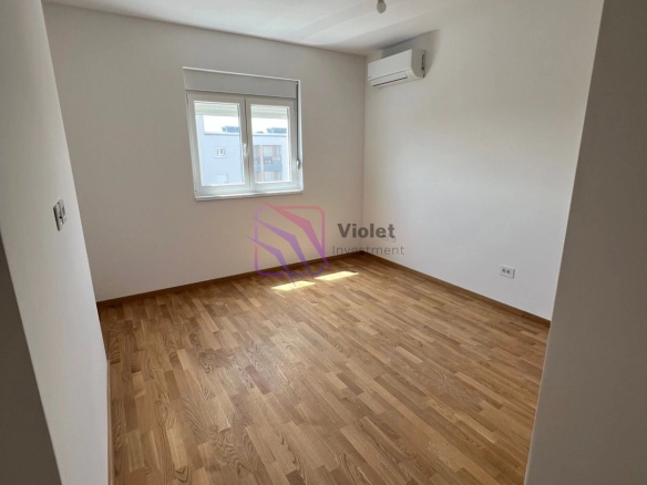 Trosoban stan 104 m² – Stari aerodrom, Podgorica — fotografija 5