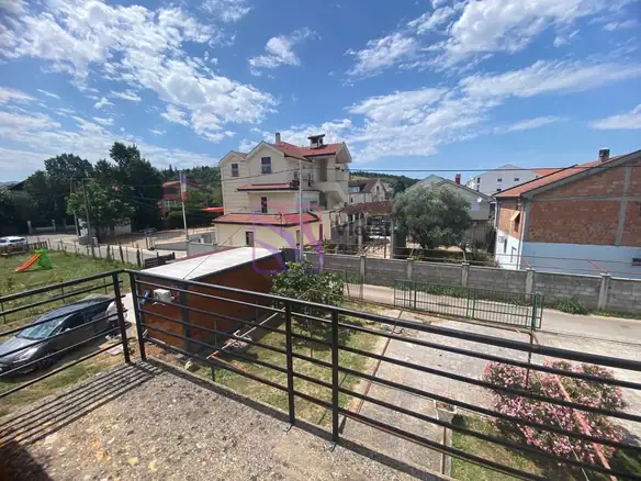 Izdavanje: Dvosoban stan 85 m² – Zagorič, Podgorica — fotografija 2