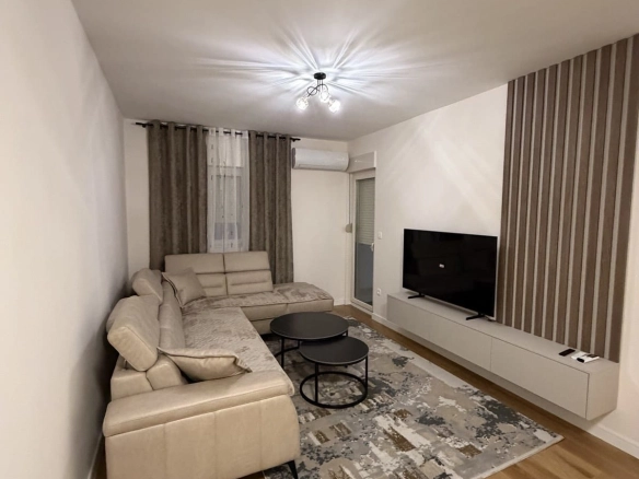 Izdavanje: Jednosoban stan 47 m² – Central Point, Podgorica