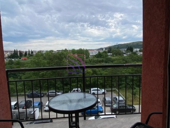 Izdavanje: Trosoban stan 92 m² – City kvart, Podgorica — fotografija 8