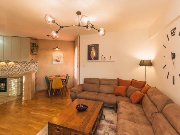 Izdavanje: Dvosoban stan 672 m² – Blok 9, Podgorica — fotografija 11
