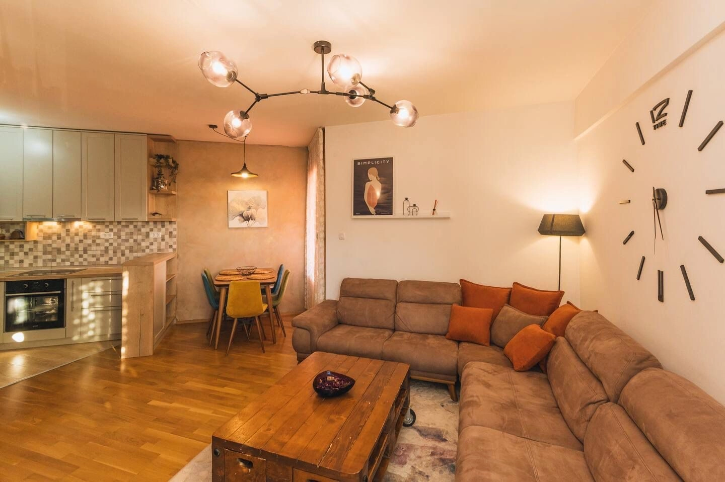 Izdavanje: Dvosoban stan 672 m² – Blok 9, Podgorica — fotografija 11
