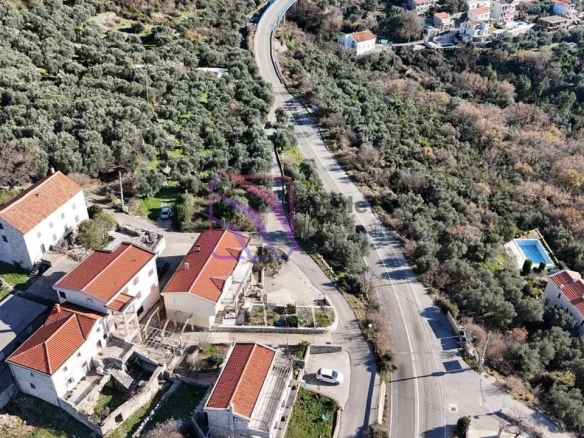 Plac sa pogledom na more u Reževićima