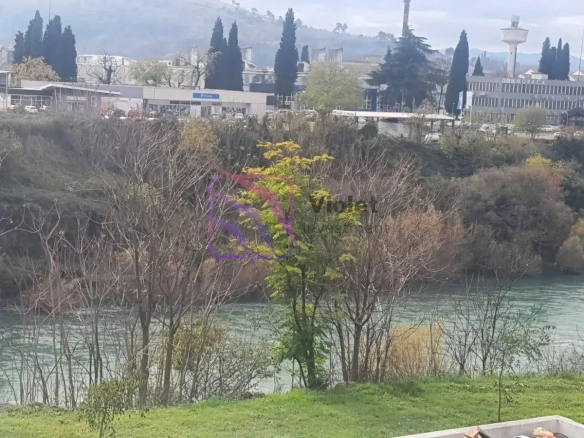 Trosoban stan 91 m² – Krivi most, Podgorica — fotografija 3