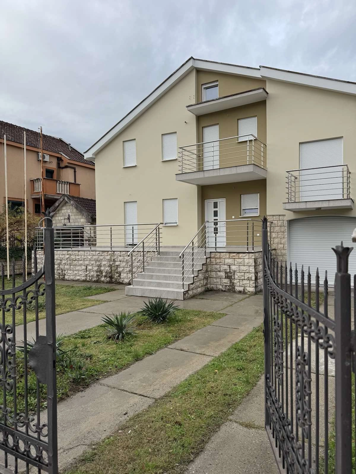 Kuca-za-izdavanje-Stari-aerodrom-Podgorica Kuća za izdavanje