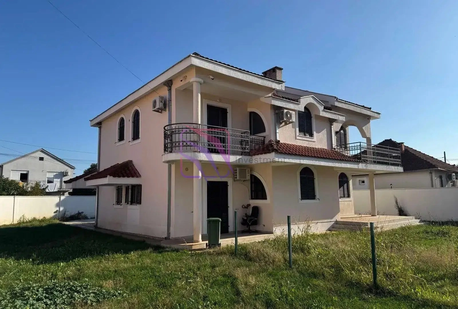 Kuca-za-izdavanje-u-Tolosima-Podgorica Kuća 340 m² – Tološi, Podgorica — fotografija 2