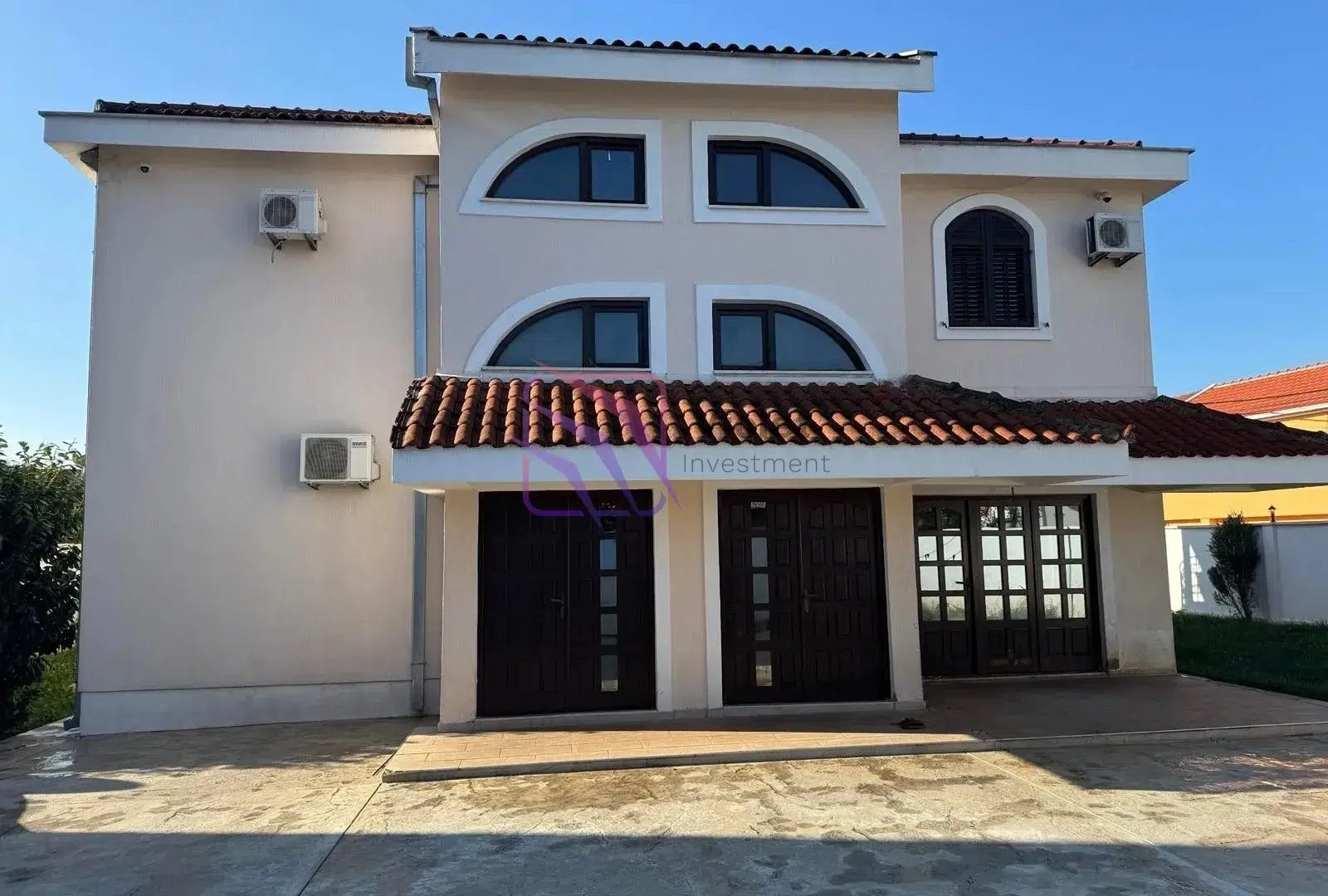 Kuca-za-izdavanje-u-Tolosima-Podgorica-2 Kuća 340 m² – Tološi, Podgorica — fotografija 3
