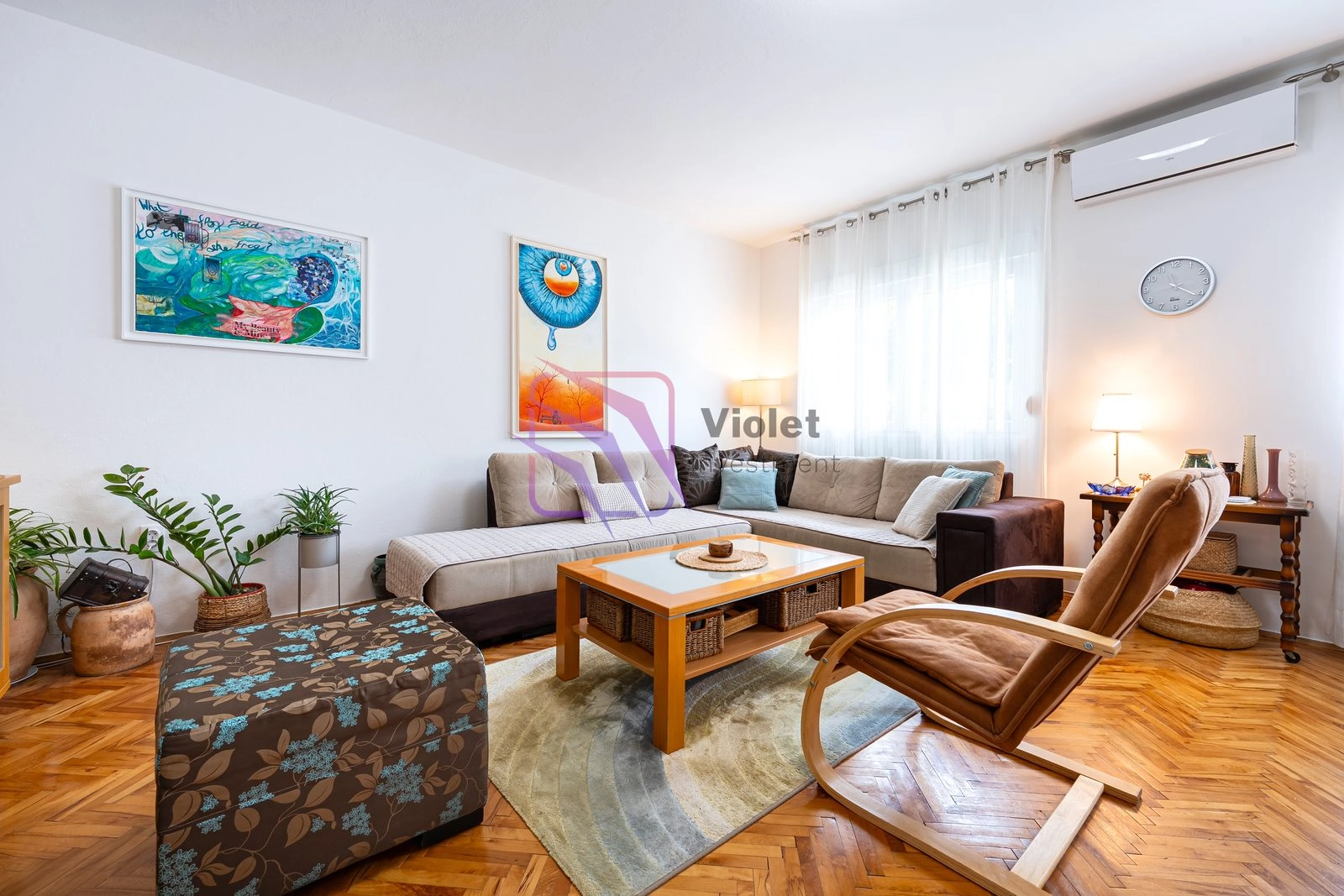 Namjesten-trosoban-stan-Dalmatinska-Podgorica-2 Izdavanje: Trosoban stan 100 m² – Dalmatinska, Podgorica — fotografija 3