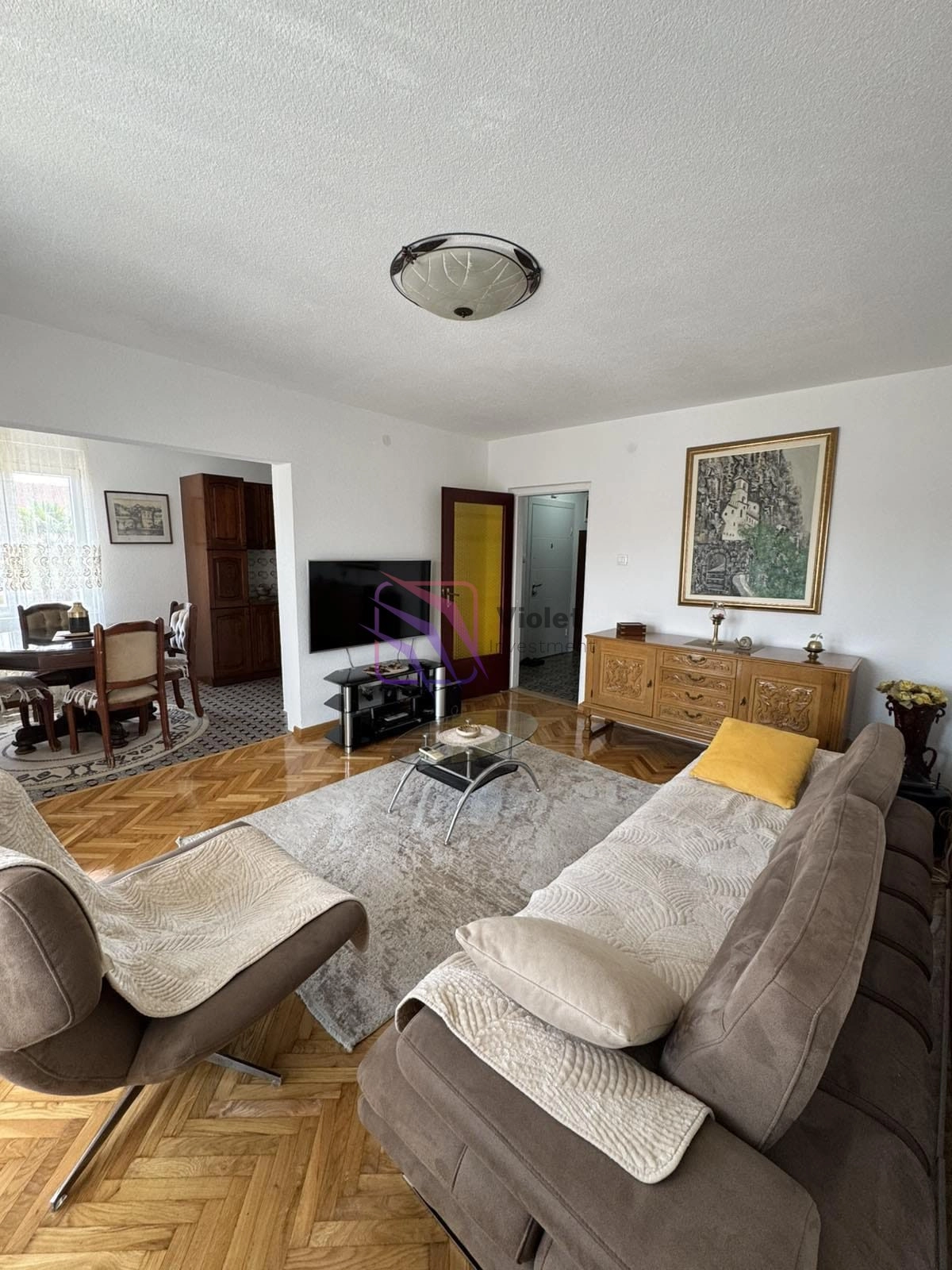 Dvosoban-stan-u-Gornjoj-Gorici-Podgorica-2 Izdavanje: Dvosoban stan 75 m² – Gornja Gorica, Podgorica — fotografija 3