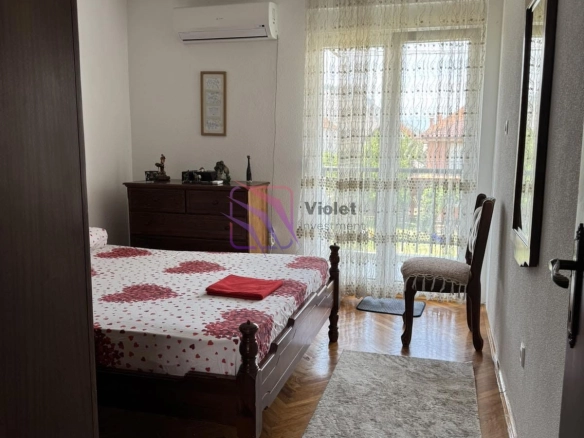 Izdavanje: Dvosoban stan 75 m² – Gornja Gorica, Podgorica — fotografija 8