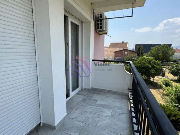 Izdavanje: Dvosoban stan 75 m² – Gornja Gorica, Podgorica — fotografija 12