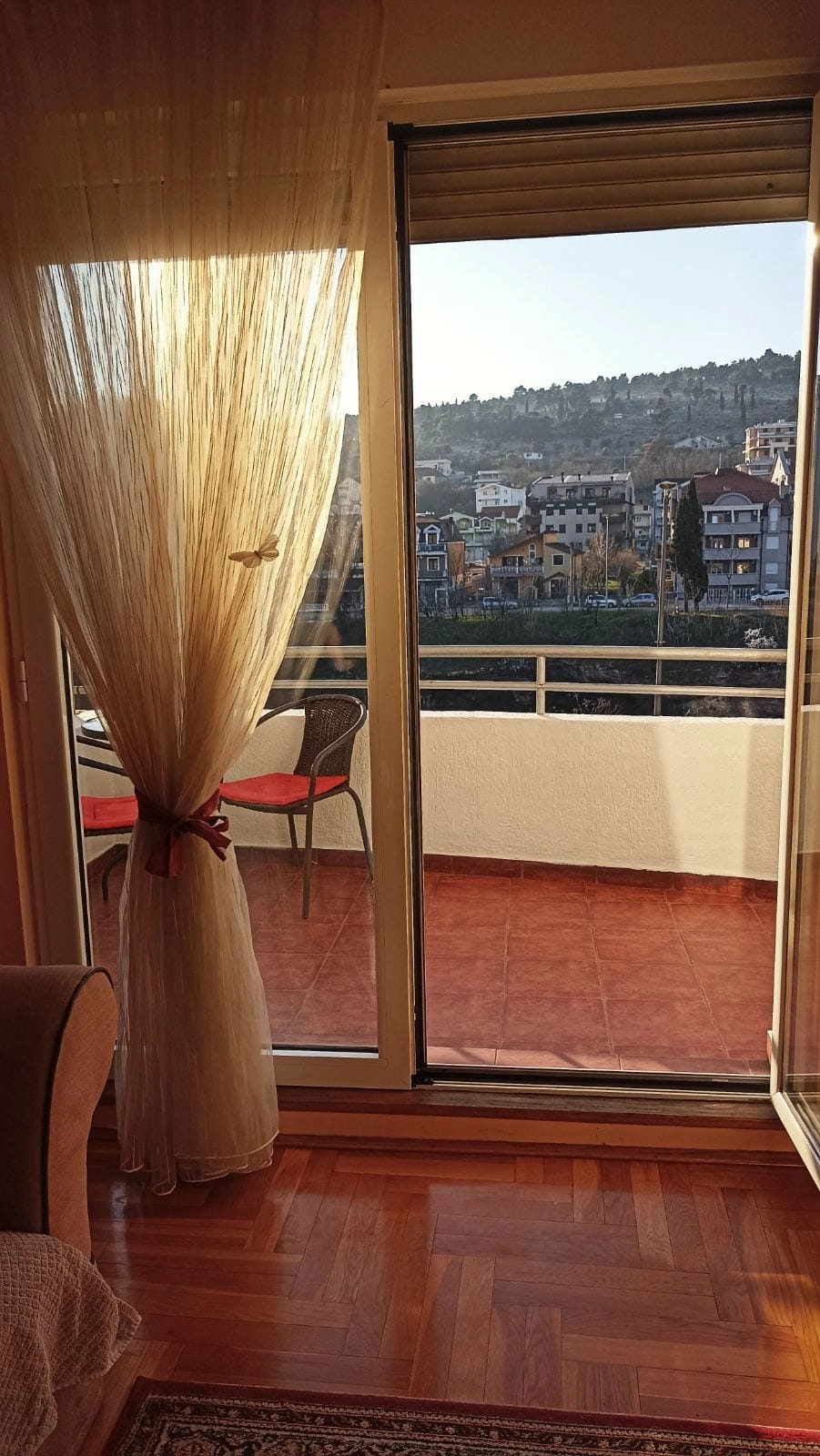 Garsonjera-32-m²-na-Vezirovom-mostu-Podgorica-4 Garsonjera 32 m² u naselju Vezirov most, Podgorica — fotografija 5