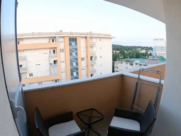 Izdavanje: Jednosoban stan 43 m² – City kej, Podgorica — fotografija 2