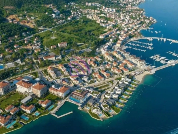Plac 800 m² blizu Portonovija