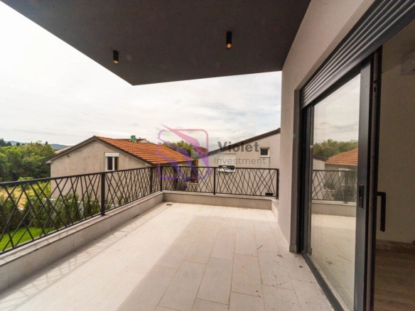 Kuća 202 m² – Tološi, Podgorica — fotografija 11