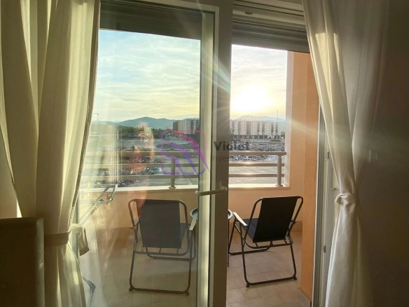 Izdavanje: Garsonjera 30 m² – City kvart, Podgorica — fotografija 3