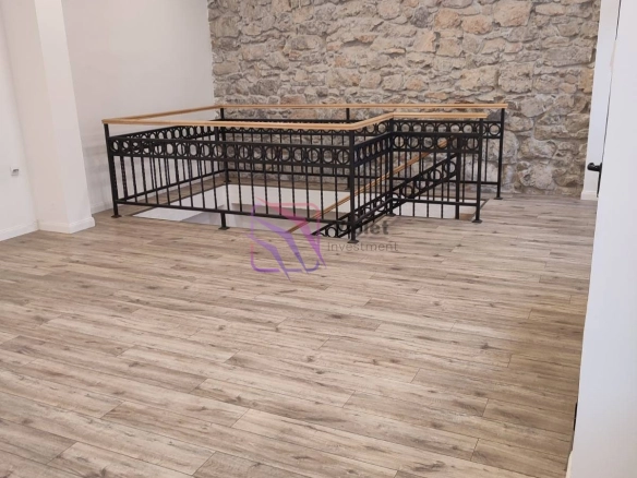 Poslovni prostor 110 m² u Centru