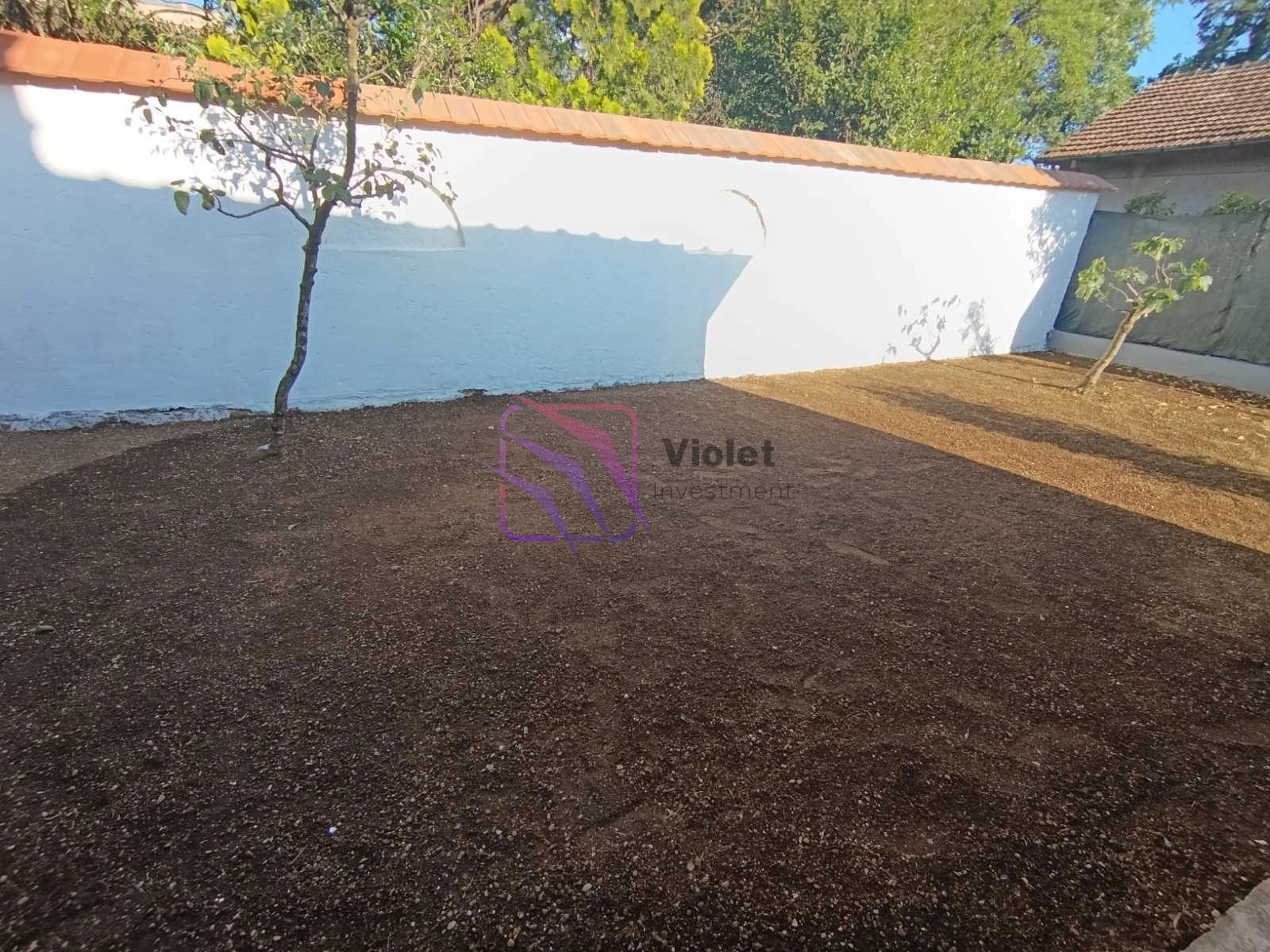 Renovirana-kuca-sa-dvoristem-u-Dracu-Podgorica-2 Izdavanje: Kuća 80 m² – Stara Varoš, Podgorica — fotografija 3