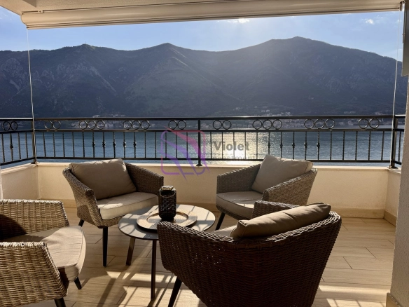 Dvosoban stan 85 m² – Dobrota, Kotor — fotografija 3