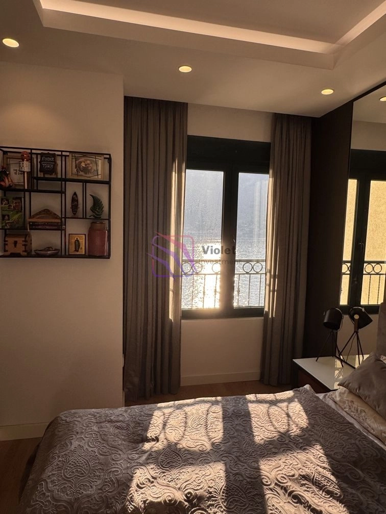 Dvosoban-stan-sa-pogledom-na-more-u-Dobroti-Kotor-9 Dvosoban stan 85 m² – Dobrota, Kotor — fotografija 10