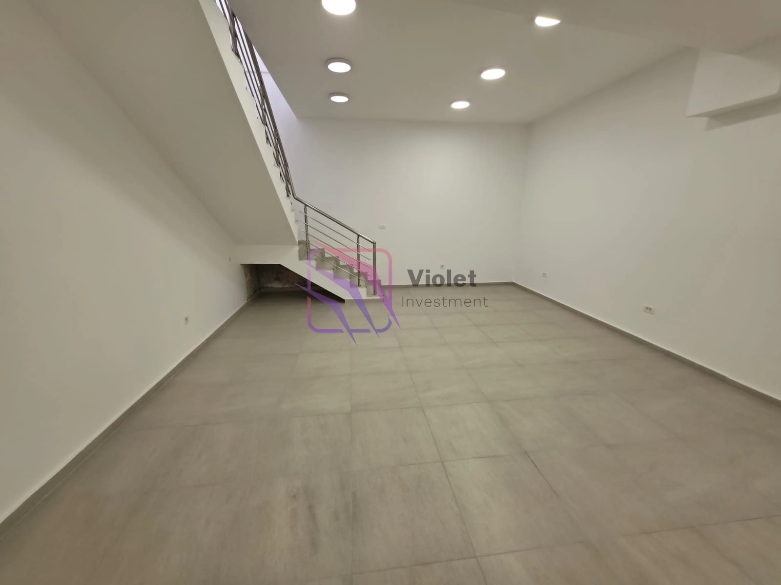 Izdavanje: Poslovni prostor 115 m² – Blok 9, Podgorica — fotografija 11