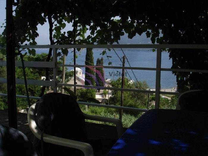 Plac-s-pogledom-na-more-u-DJenovicima-Herceg-Novi Plac s pogledom na more u Đenovićima