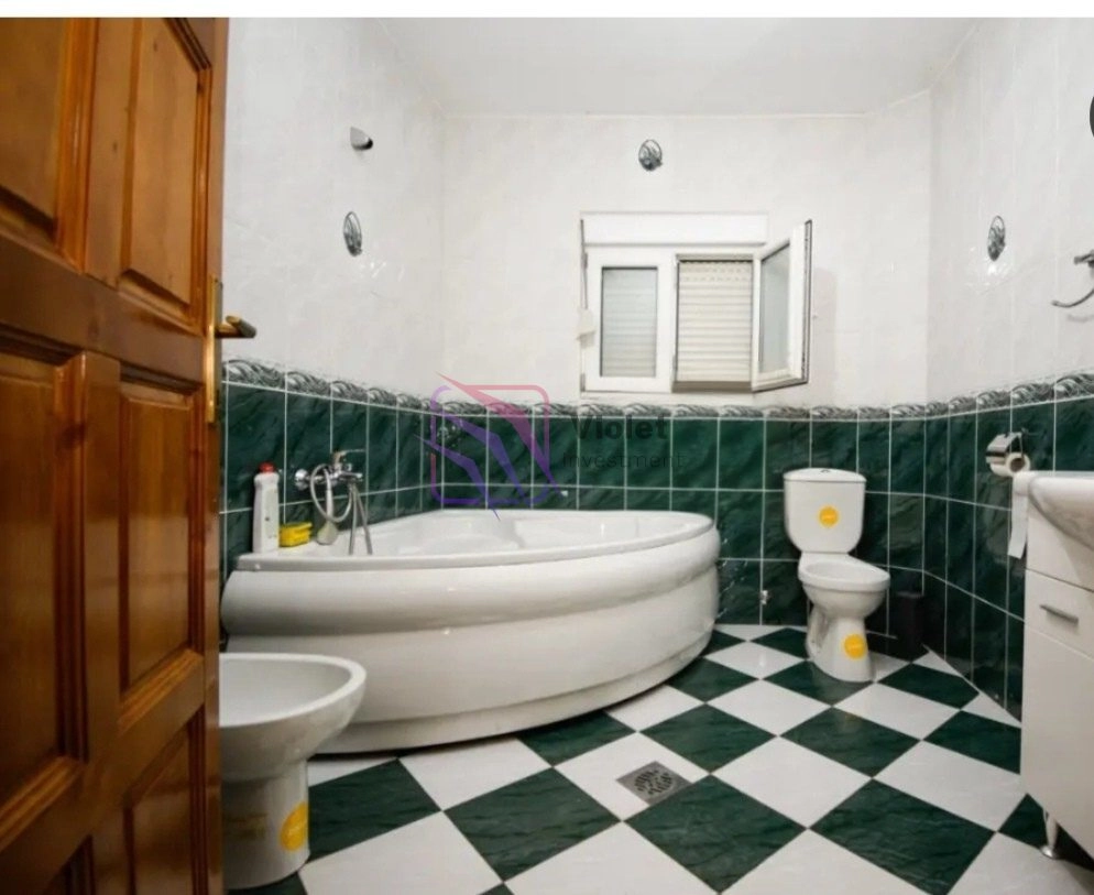 Porodicna-kuca-sa-velikim-placem-u-Donjoj-Gorici-Podgorica-2 Plac – Donja Gorica, Podgorica — fotografija 3