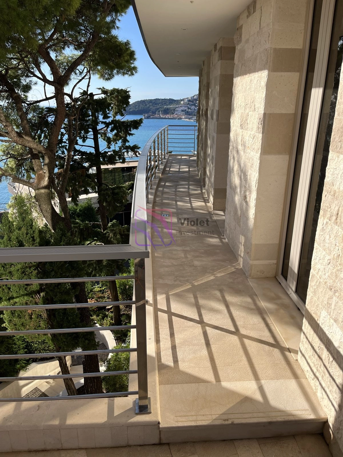 Kuca-sa-pogledom-na-more-Boreti-Budva-12 Izdavanje: Kuća 180 m² – Boreti, Budva — fotografija 13