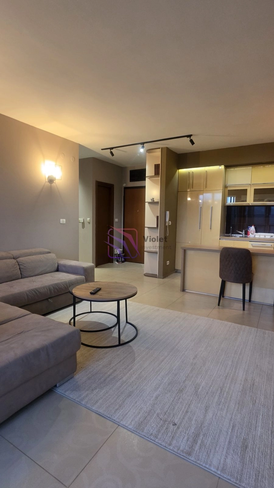 Dvosoban-stan-na-City-keju-Podgorica-1 Izdavanje: Dvosoban stan 70 m² – City kej, Podgorica — fotografija 2