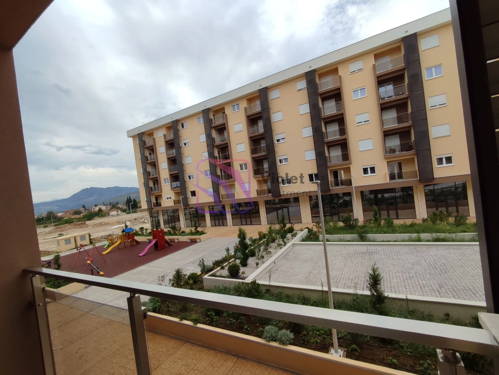 Jednosoban-namjesten-stan-u-naselju-New-City-Podgorica-12 Izdavanje: Jednosoban stan 45 m² – New City, Podgorica — fotografija 13