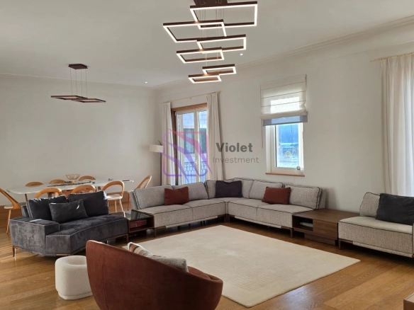 Izdavanje: Četvorosoban stan 240 m² – Seljanovo, Tivat — fotografija 4