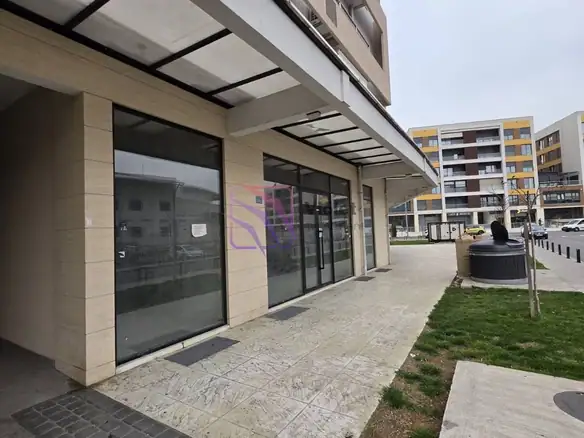 Izdavanje: Poslovni prostor 165 m² – Central Point, Podgorica — fotografija 3