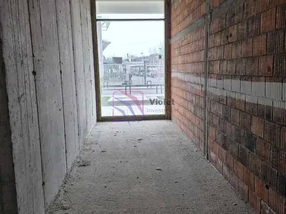 Izdavanje: Poslovni prostor 165 m² – Central Point, Podgorica — fotografija 10