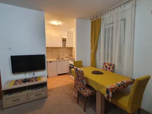 Izdavanje: Dvosoban stan 63 m² – Blok 9, Podgorica — fotografija 3