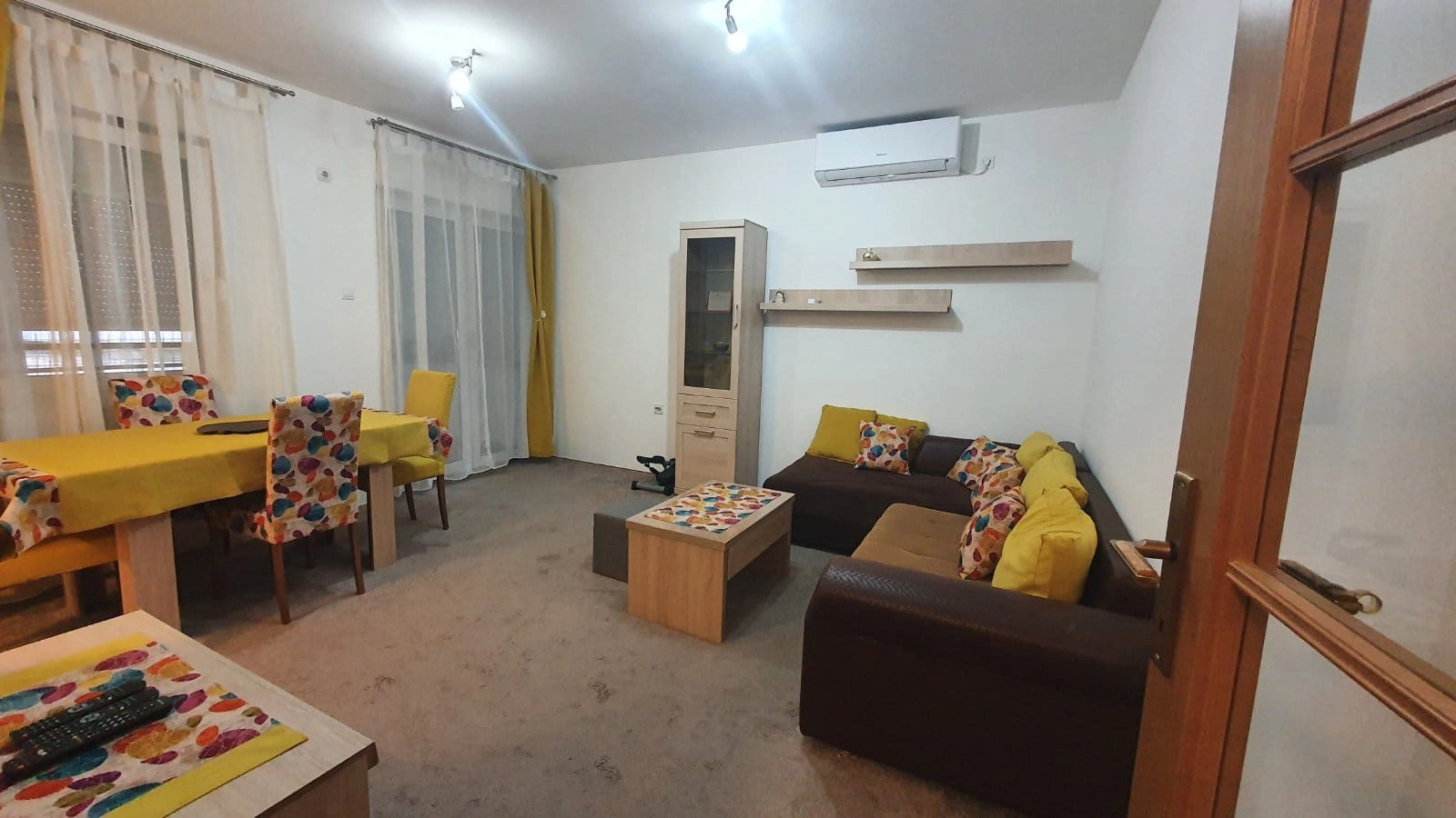 Dvosoban-stan-u-Bloku-9-Podgorica-7 Izdavanje: Dvosoban stan 63 m² – Blok 9, Podgorica — fotografija 8