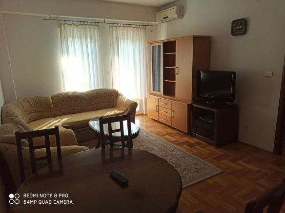 Izdavanje: Jednosoban stan 40 m² – Blok 9, Podgorica — fotografija 4