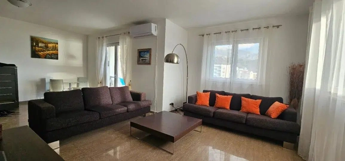 Dvosoban-stan-sa-pogledom-na-more-u-Becicima-Budva Dvosoban stan sa pogledom na more u Bečićima
