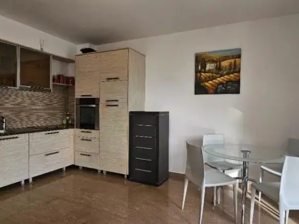 Dvosoban stan 71 m² – Bečići, Budva — fotografija 2