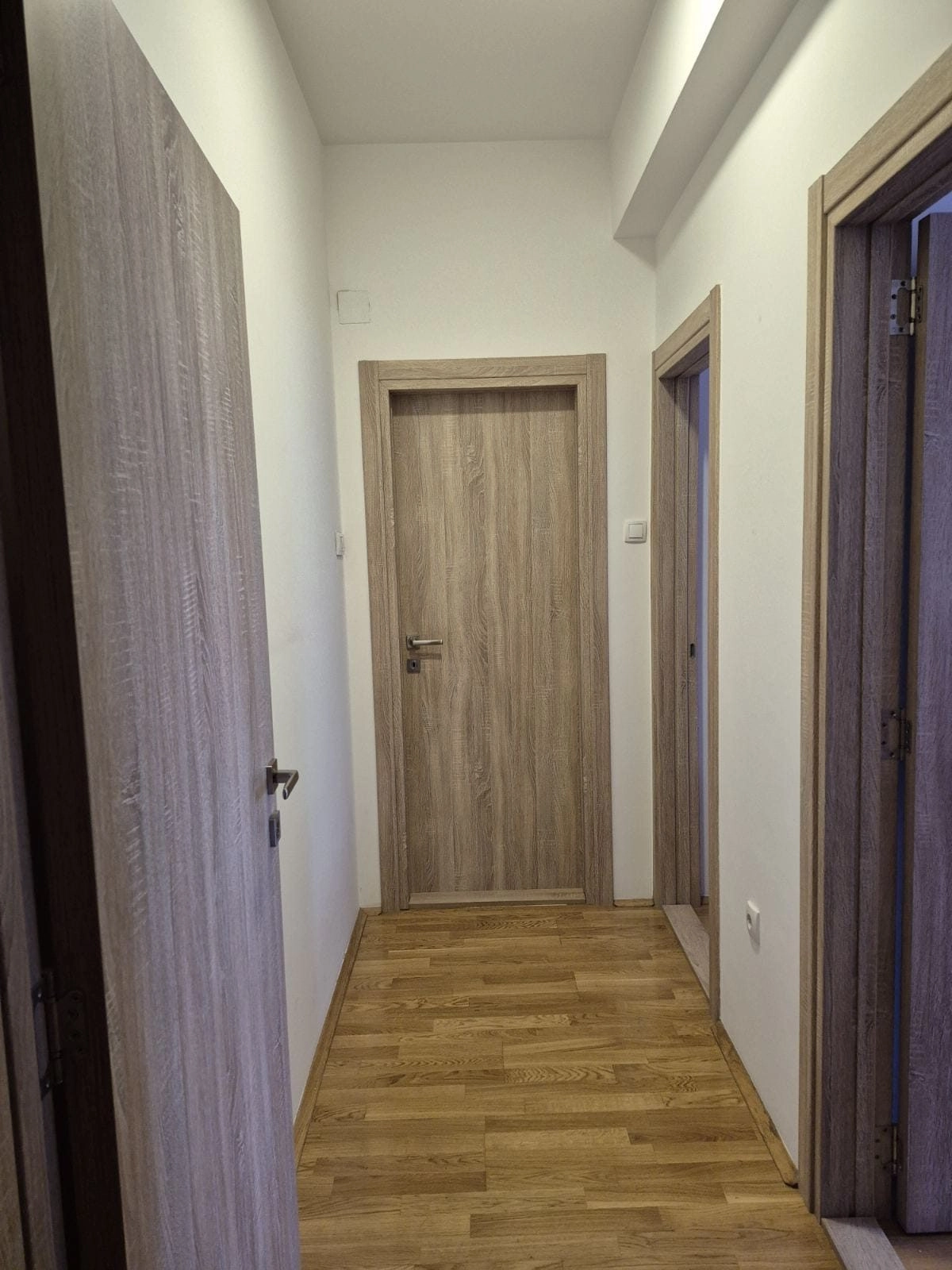 Dvosoban-stan-u-Ljubovicu-Podgorica-1 Izdavanje: Dvosoban stan 70 m² – Ljubović, Podgorica — fotografija 2