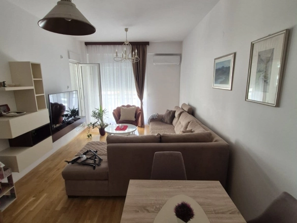 Izdavanje: Dvosoban stan 70 m² – Ljubović, Podgorica — fotografija 4