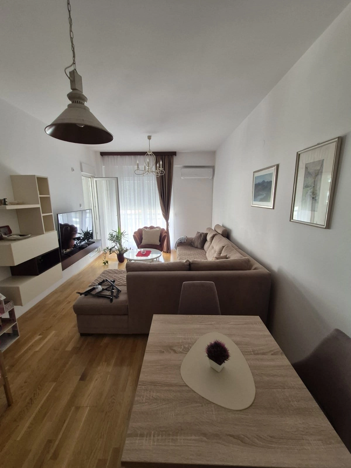 Dvosoban-stan-u-Ljubovicu-Podgorica-3 Izdavanje: Dvosoban stan 70 m² – Ljubović, Podgorica — fotografija 4
