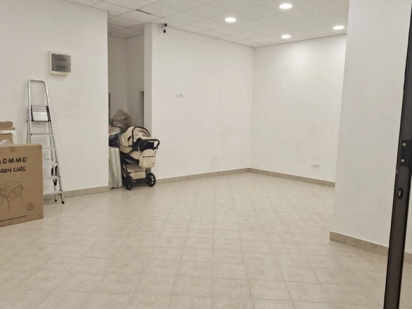 Izdavanje: Poslovni prostor 120 m² – Stari aerodrom, Podgorica — fotografija 4