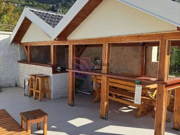 Izdavanje: Kuća 450 m² – Markovići, Budva — fotografija 5