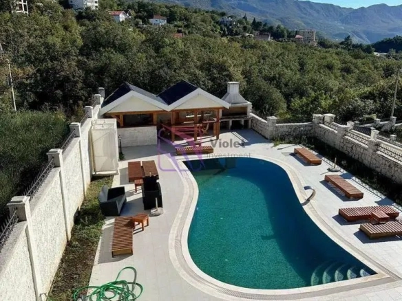 Izdavanje: Kuća 450 m² – Markovići, Budva — fotografija 4