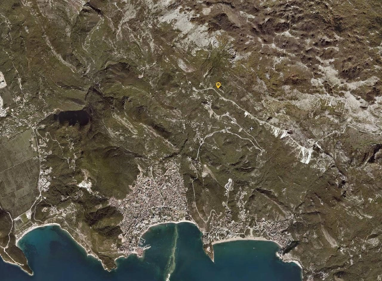 Plac-sa-pogledom-na-more-u-Lapcicima-Budva-4 Plac 12.534 m² – Lapčići, Budva — fotografija 5